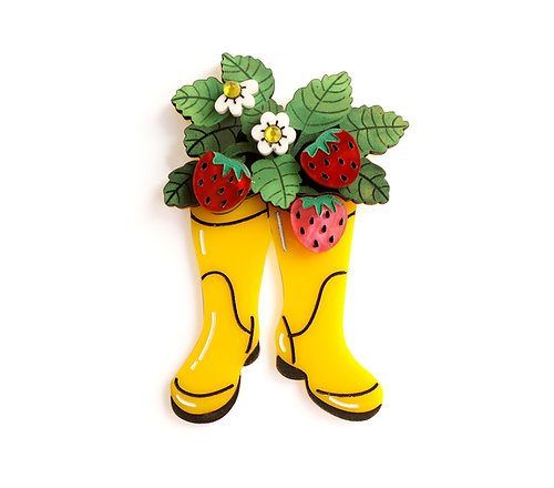 Broche botas con fresas